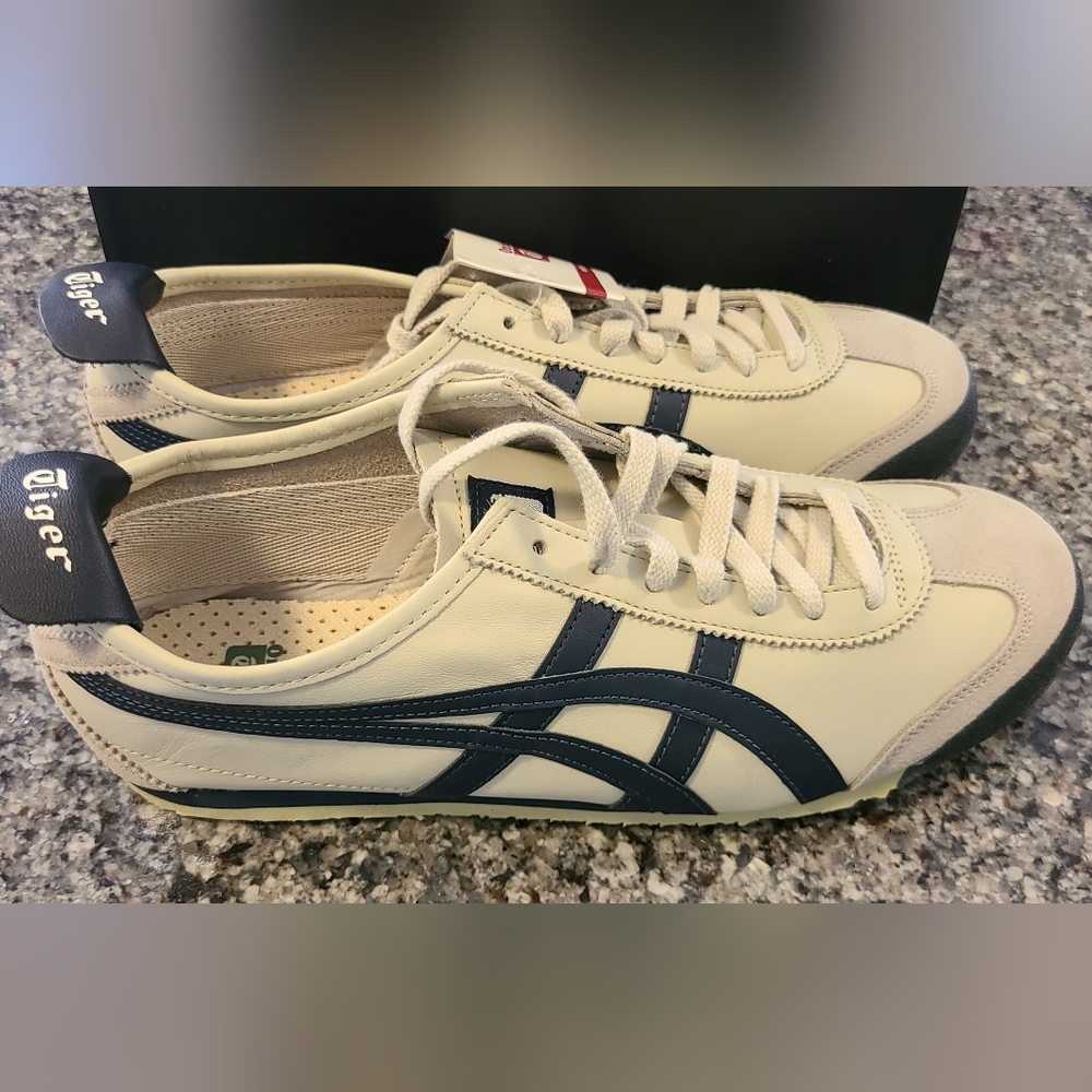 Onitsuka Tiger Mexico 66 US 9 New!